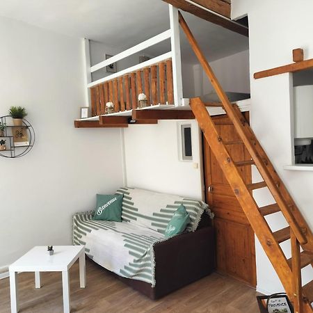 Au Pied Du Baou Apartman Saint-Chamas Kültér fotó
