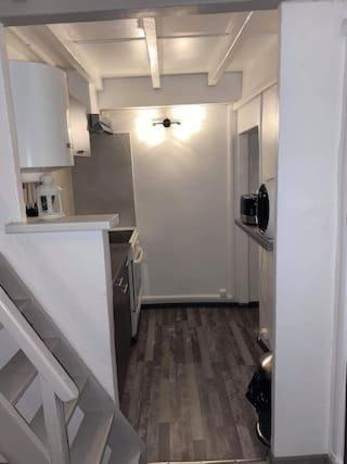 Au Pied Du Baou Apartman Saint-Chamas Kültér fotó