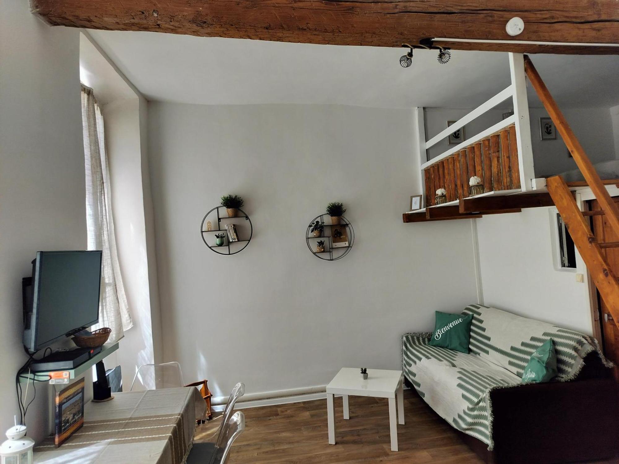 Au Pied Du Baou Apartman Saint-Chamas Kültér fotó